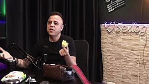 Ada Adegan Dogging Kit Liar dengan Freddy, Raja Dogging, Gebuk Non-Stop di Lingerie Merah Tipis