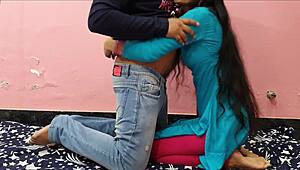 वैलेंटाइन स्पेशल XXX इंडियन रोल-प्ले सेक्स, साफ हिंदी आवाज - तेरी प्रिया