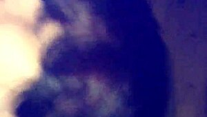 Dobrei minha gostosa BBW pra doggystyle guloso