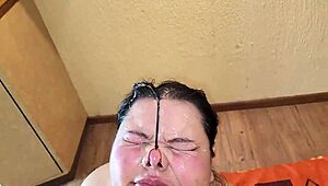 Fața umilită arată perfect sub controlul dur al bărbatului meu