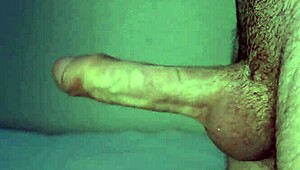 義妹の中に射精したらどうなるか見てみよう