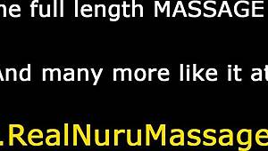 Wil je zien hoe fetish masseuse op die grote lul rijdt?