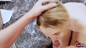 Jag lär mig ge djup avsugning, och min testkille älskar det - pov hemma