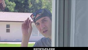 大奶熟女Lexi Luna勾引邻居小伙Donnie Rock