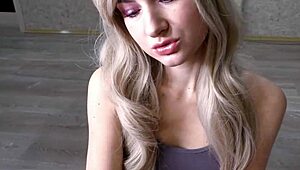 Nemôžem sa preniesť cez jej fajčiace schopnosti, semeno v ústach je neskutočné!