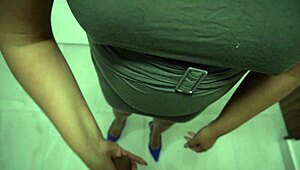 Suami cuekin tubuh hamilnya, dia cari kontol keras di luar!