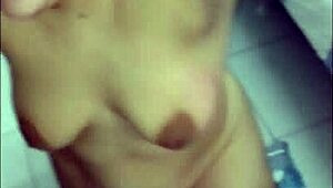 โดนตบแรงๆ และอับอายในเกม BDSM