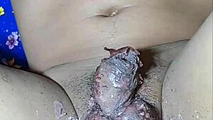 缅甸嫩男探索热蜡，蒸腾独奏快感