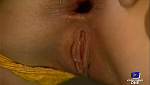 Je peux pas résister à Sheila, jeune et sexy, qui se prend une sodomie hard