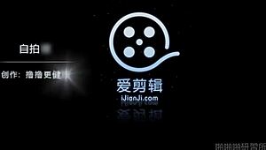 สาวจีนมอบเซสชั่นนวดหน้าอกหนัก