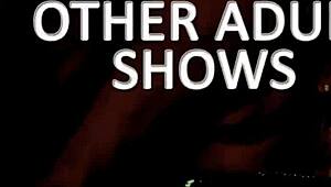 สาวรัสเซีย playboy สวย Jana Bubu และ Oksana Oksi ถอดเปลือยข้างสระ