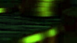 Эй, эта горячая милф заставила стеснительную футанари-демонессу кончить четыре раза! Чувак, этот анимированный хентай был нереальным, знаешь...