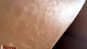 האנל הראשון שלי! נתתי לבעלי לזיין את התחת של החברה שלי גולמי!