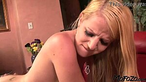 น้องเลี้ยงเสียวสุดกับโดกกี้สไตล์โดนเย็ดแรงบนโมโฟโซ