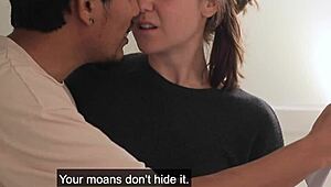 زملاء السكن يبقوا شقيين بعد تمرين سيناريو في الأوضة.