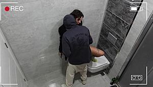 ככה אשתי משתוללת במועדון