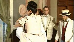 Anaxtasia 1 показује раскош у класичној краљевској породици