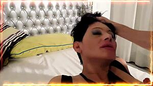 这家伙对熟女老婆猛干肛门拳交和粗暴性爱