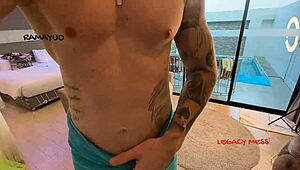 Legacy Mess Super Nang bongkok dalam aksi shemale Asia liar