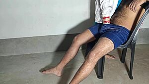 Unschuldige Krankenschwester verführt und auf Krankenhausstuhl gevögelt?