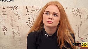 Sakra, Debt4k holka Rose Wild tvrdě cucá!