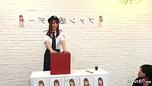 โดนครีมพายในแก๊งแบงค์บักกาเกะแต่งนักเรียนในห้องเรียน