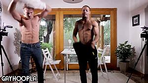 Aggressiv straight jock smäller byggd latino-kille i het action, vill du se?