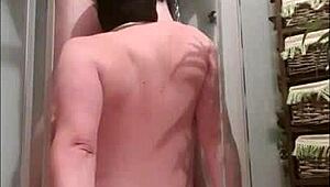 女主人支配奴隶 😈