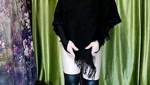 可爱恶魔男孩Eronekokun在变态万圣节角色扮演中自慰