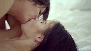 Ей, Ловента, как това малко дупе издържа толкова твърдо чукане?