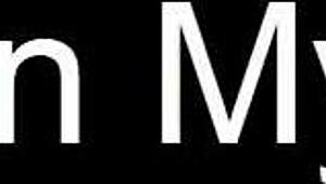 大屁股在激烈操机中疯狂喷水