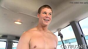 Oletko kovaan perverssiin homo-seksiin kuten tämä villi homo-toiminta