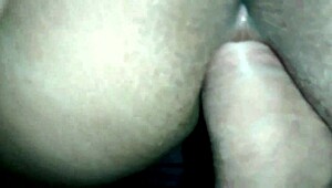 Min ludder kone siger, knep min røv hårdt, jeg vil have din pik nu