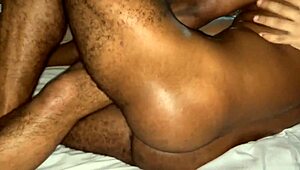 俺とゲイ友達がゲーム後ソファでヤリまくり超熱い