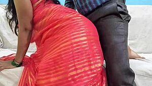 पिंक साड़ी वाली भाभी इतनी हॉट लगी, रहा नहीं गया! देवर ने रंच पर जमकर लिया।