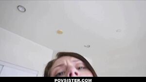 핫한 젊은 브루넷 미녀 POV 액션 본 적 있나 핫 POV