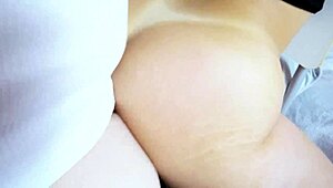 Dengar, Si Gadis Panas Bertetek Besar Ni Kena Jentoq Keras & Creampie Oleh Suami Dia!