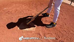 メンズPOVジェシー・ストーンが激しいPOVで大きなチンポを受ける