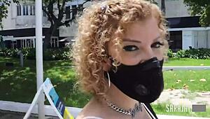 Grudasta cougar Sara Jay dobija mokru pičku probijenu nakon spoja