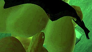 Die futa lul slet neukt haar elfgevangene hard en rijdt strakke kut naar spuitcreampie!