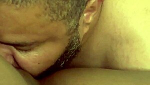 यो, बीबीडब्ल्यू मिलाज की मोटी चूत खाना और क्लिट चूसना कितना मस्त है?