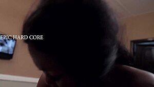 Adakah gadis Nigeria seksi dapat kongkek panas dari belakang?