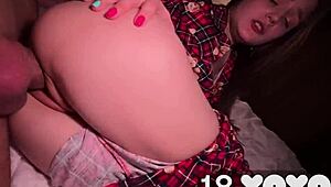 Kan inte motstå knulla het styvsysters tighta fitta