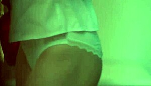 Naik ride percuma Megan Marx Rusty Nails