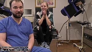 El coño virgen de Ava Siren recibe carga enorme del doctor Tampa