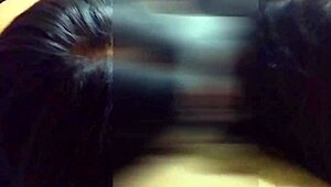 Minha namorada e melhor amiga se dão bem chupando minha pica e tirando leite