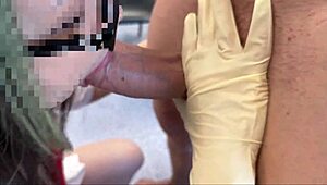 พยาบาลชุดชั้นในเซ็กซี่ช่วยด้วยหีเปียกแล้วจัดหนักบนโต๊ะโรงพยาบาล