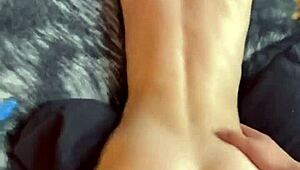 Wow, Puerto Ricaan met 12-Inch Monsterlul Neukt Bosnische Jongedame op Vakantie! 😍