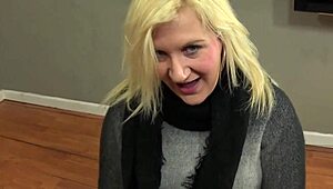 giving a blowjob while bound! So Intense!