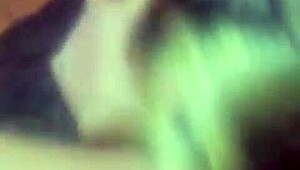 Loira tsunami de quatro pros colegas em doggy interracial